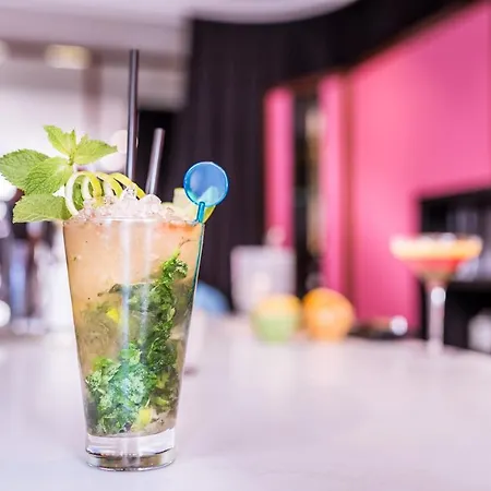 市郊歌剧贝斯特韦斯特高级酒店 4*