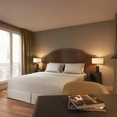 Nh Opera Faubourg Отель