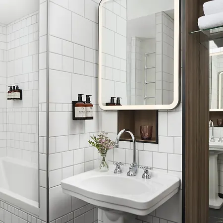 Hotel Western Premier Opéra Faubourg 4*