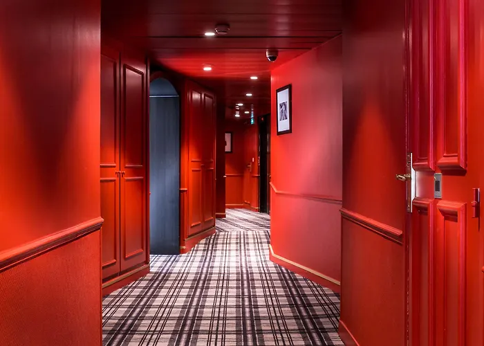 Nh Opera Faubourg 4*