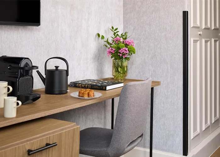 Nh Opera Faubourg Otel 4*
