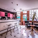 Nh Opera Faubourg מלון