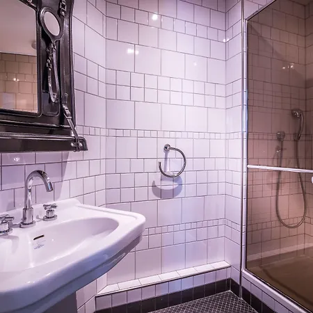 Opera Faubourg 巴黎